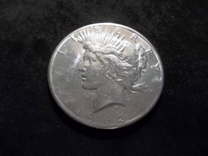 lot 50 image: 1922 S  Silver Peace Dollar