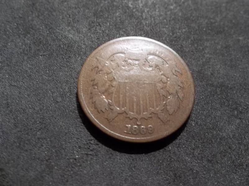 lot 121 image: 1869 2-Cent Piece