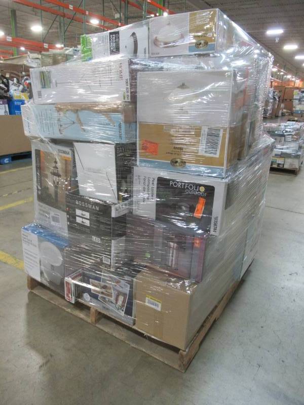 lot 22 image: WHOLESALE MIXED PALLET OF RETURNS - INDOOR & OUT DOOR LIGHTING