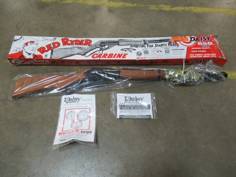 lot 146 image: Daisy Outdoor Products Model 1938 Red Ryder BB Gun, 994938-403 - New, Never Fired - Tin of BBs have been removed