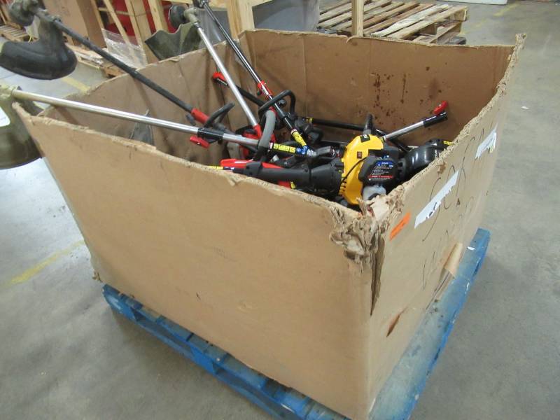 lot 14 image: WHOLESALE MIXED PALLET OF RETURNS - GAS POWERED TRIMMERS AND LEAF BLOWERS