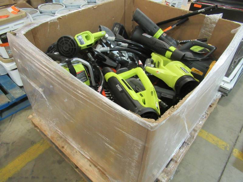 lot 138 image: WHOLESALE MIXED PALLET OF RETURNS - ELECTRIC OUTDOOR POWER