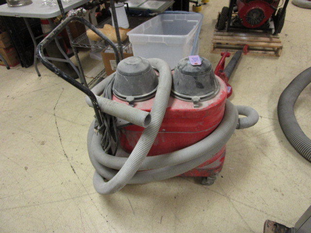 lot 908 image: RUWAC HEPA FLITERED VACUUM