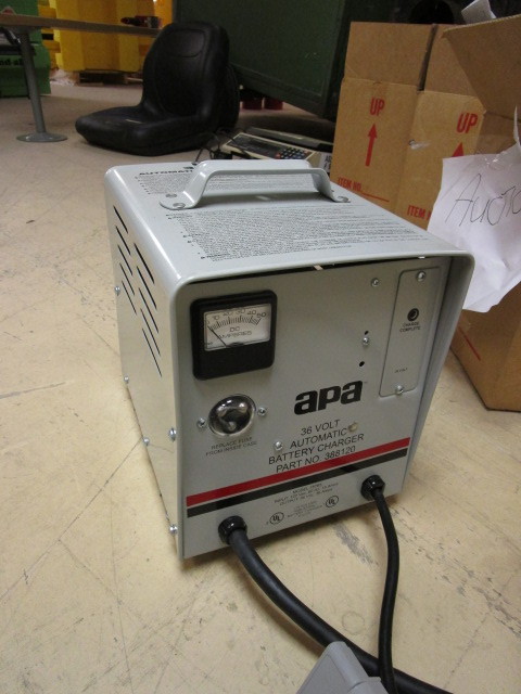 lot 107 image: APA 36 VOLT AUTOMATIC BATTERY CHARGER