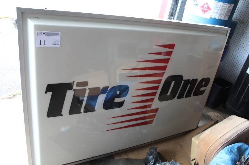 lot 11 image: Tire 1 One Commercial Lighted Signage