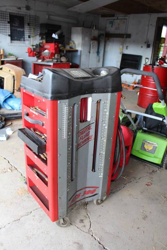 lot 10 image: ATS 300 Mobile Digital Transmission Fluid Exchange Station