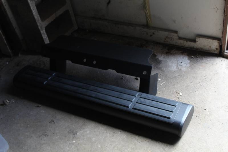 lot 181 image: Truck Side Steps