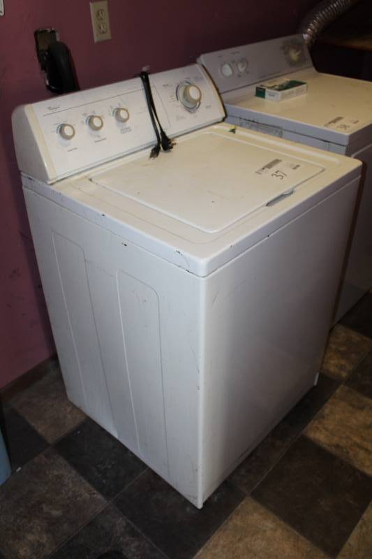 lot 37 image: Whirpool Clothes Washing Machine