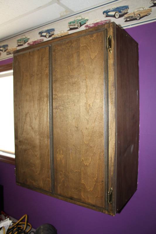 lot 132 image: Lot of (2) Wall-Mount Kitchen Cabinets