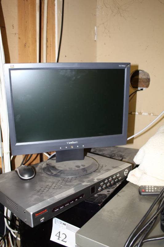 lot 55 image: Honeywell Survellience Camera System with Hard Drive Recorder and Approximately 8 Speco Technologies Outdoor Dome Cameras