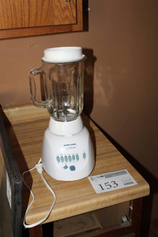 lot 153 image: Black&Decker Crush Master Blender