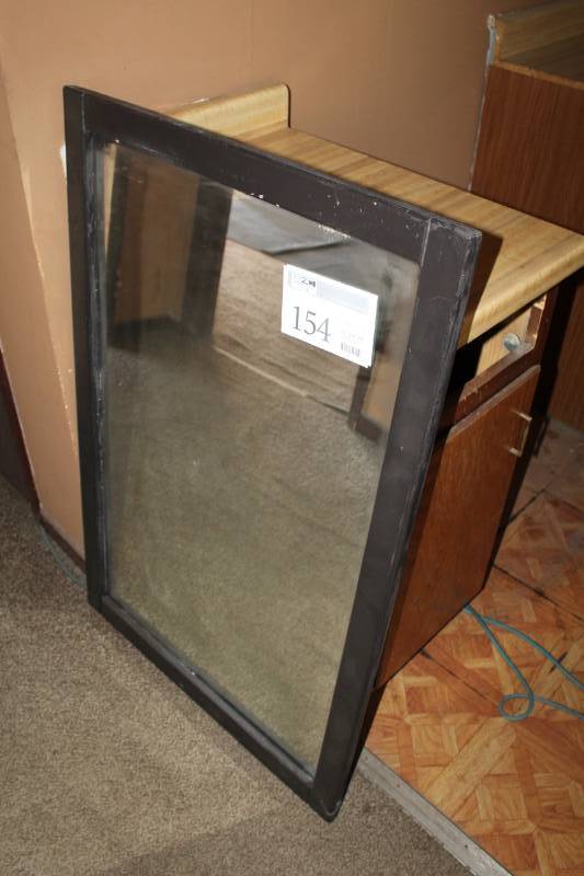 lot 154 image: Wood Frame Wall-Mount Mirror