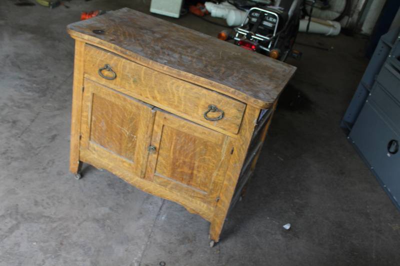lot 366 image: Rolling Wood Dresser with 1-Drawer, 2-Doors and Shelf