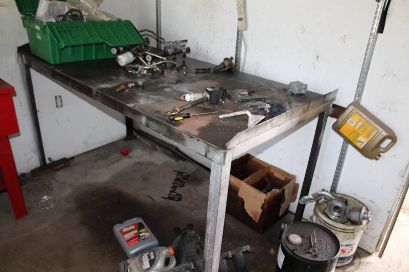 lot 200 image: Metal Shop Table