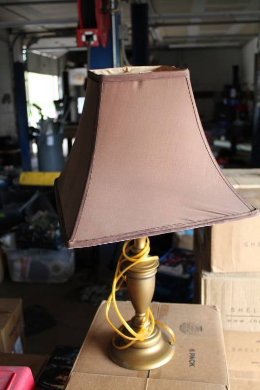 lot 226 image: Table Lamp
