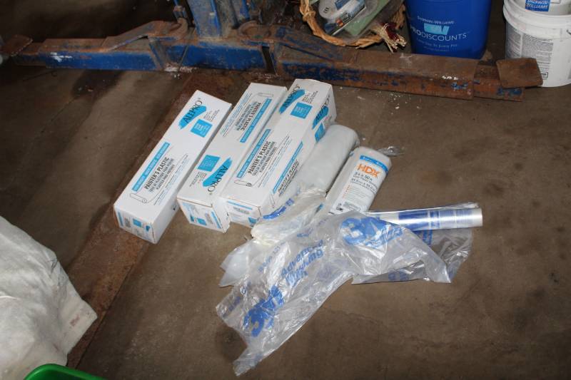 lot 290 image: Plastic Paint Drop Sheets