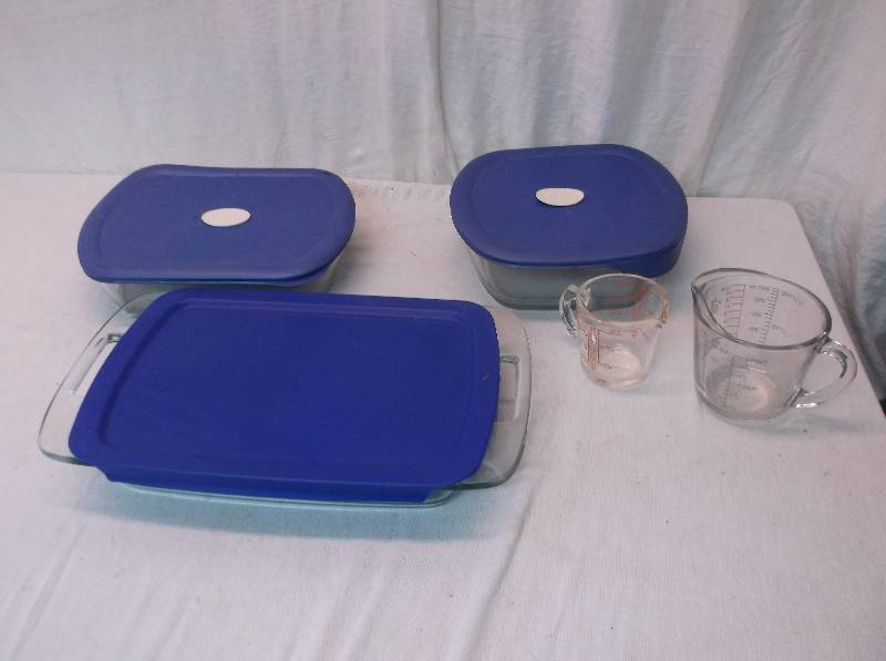 lot 66 image: Pyrex