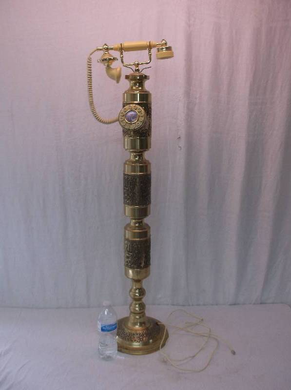 lot 17 image: AntiqueVintage