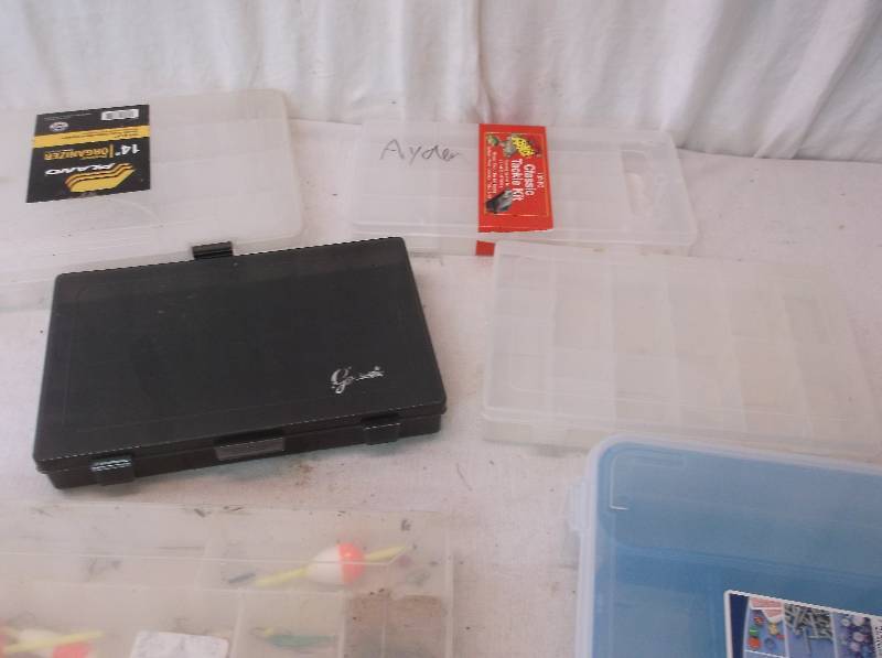 lot 77 image: Tackle Box