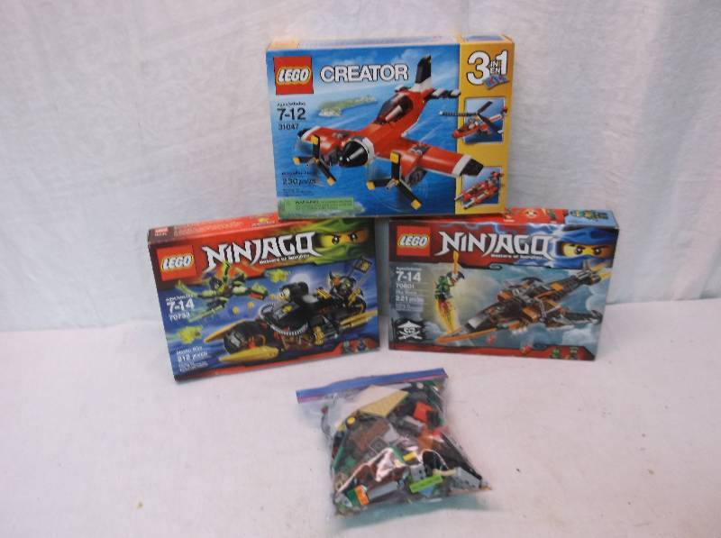 lot 94 image: Legos