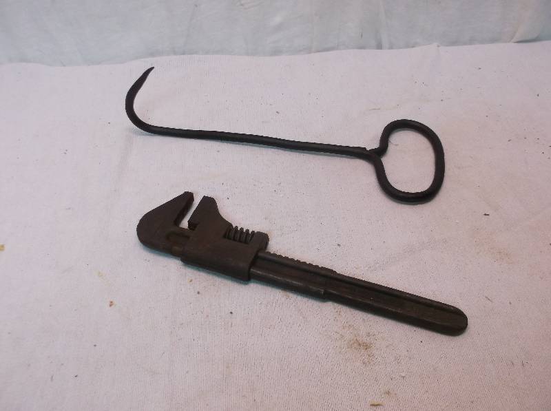 lot 96 image: AntiqueVintage