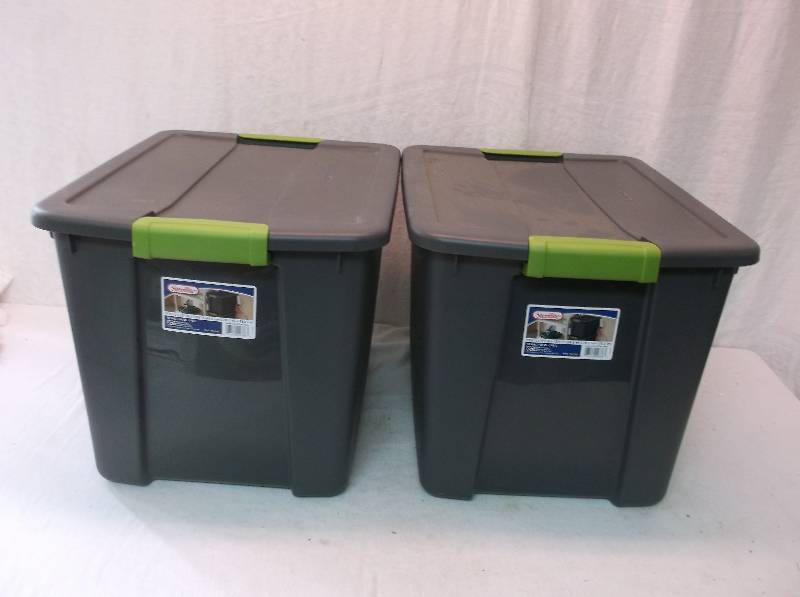 lot 115 image: Storage Tote