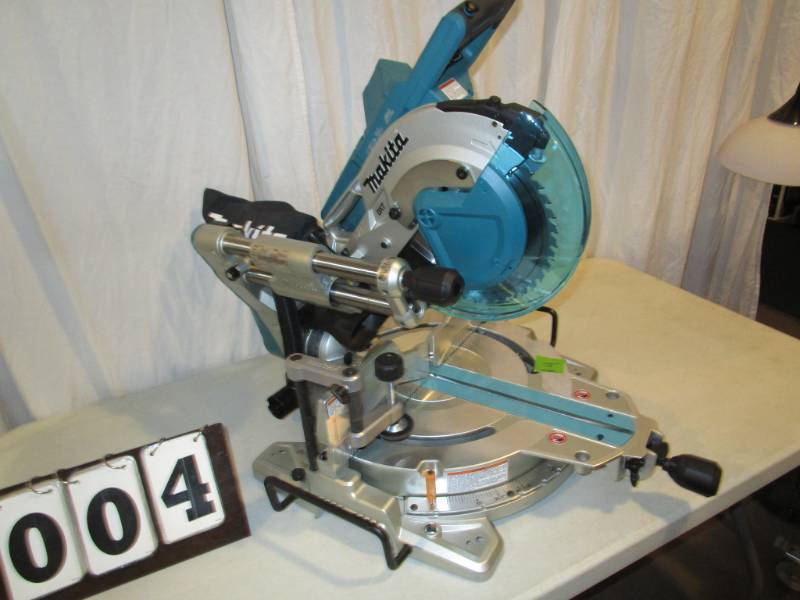 Makita 10  Cordless Dual Bevel Sliding Compound Miter Saw with Laser