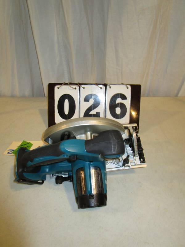 Makita 18V 6.5 Circular Saw