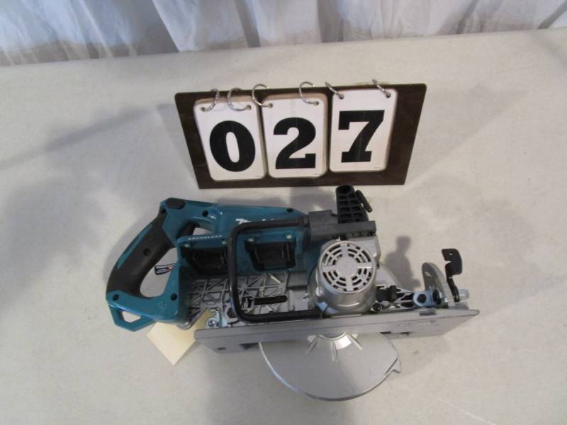 Makita Cordless Rear Handle 7-14 Circular Saw