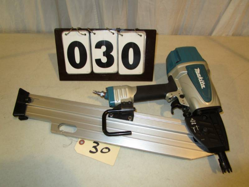 Makita 3.5 Pneumatic Framing Nailer