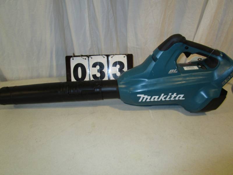 Makita Cordless Leaf Blower