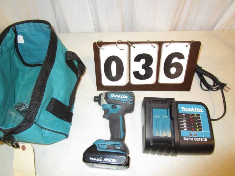Makita 18V LXT Lithium-ion Cordless Impact Driver Kit
