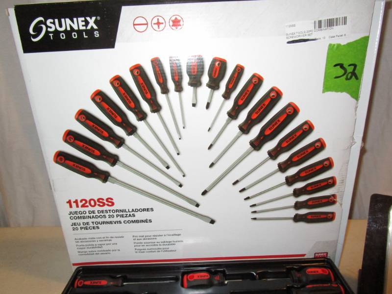 lot 32 image: Sunex Tools 20 Pc Screwdriver Set