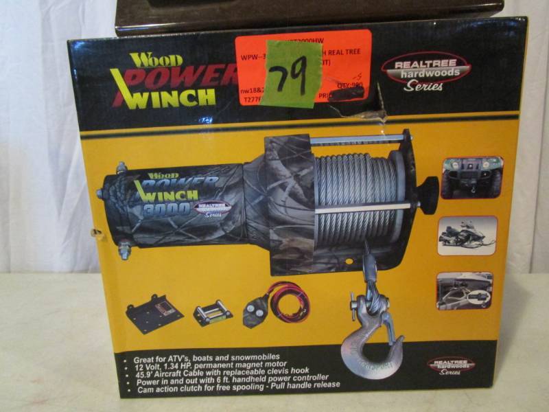 lot 79 image: Wood Power 3000 Lb Realtree Winch Kit