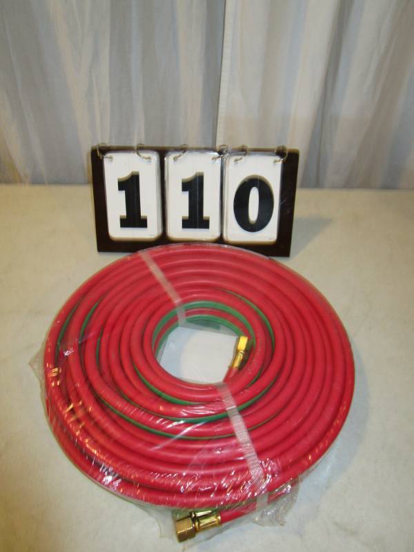 lot 110 image: OxygenAcetylene Hose Set