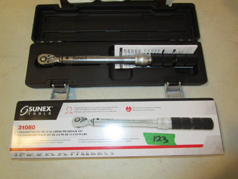 lot 123 image: Sunex Torque Wrench