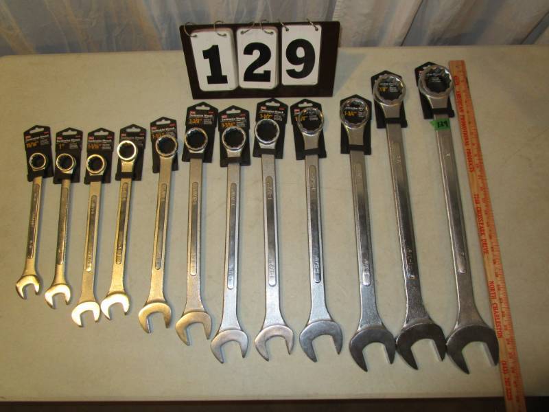 lot 129 image: Big Combination Wrench Set