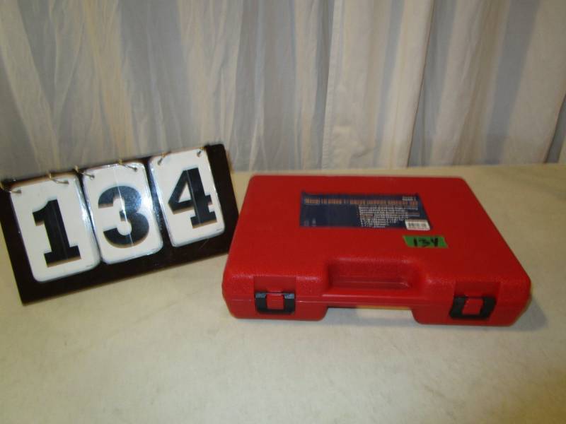 lot 134 image: King 10 Pc Impact Socket Set