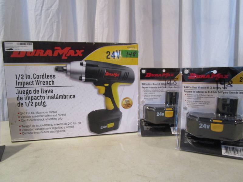 lot 148 image: Dura Max 24 Volt 12 Drive Cordless Impact Wrench