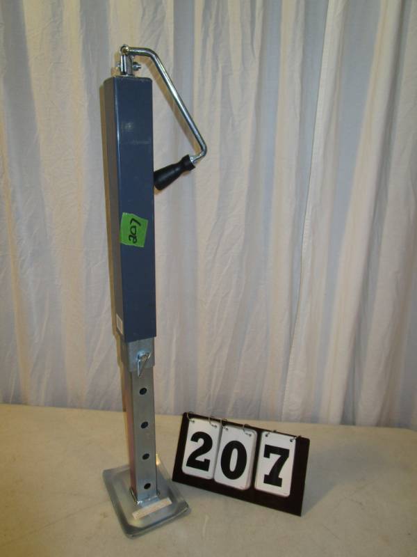 lot 207 image: Top Wind Trailer Jack