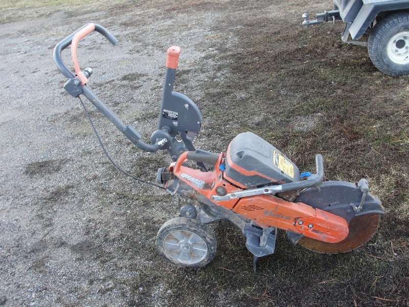 HUSQVARNA KV960 CEMENT SAW W CART