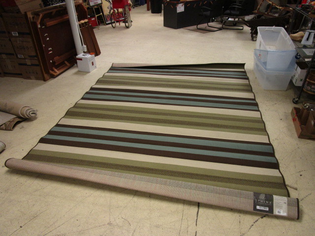 lot 212 image: ORIENTAL WEAVERS SPHINX AREA RUG