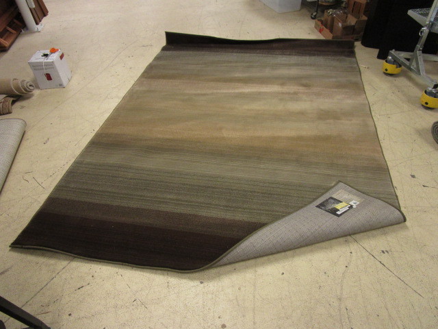 lot 213 image: ORIENTAL WEAVERS SPHINX GENERATIONS AREA RUG