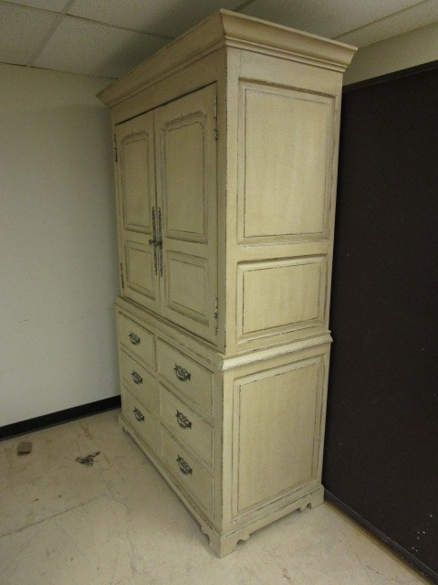 lot 220 image: ENTERTAINMENT CENTER AND DRESSER