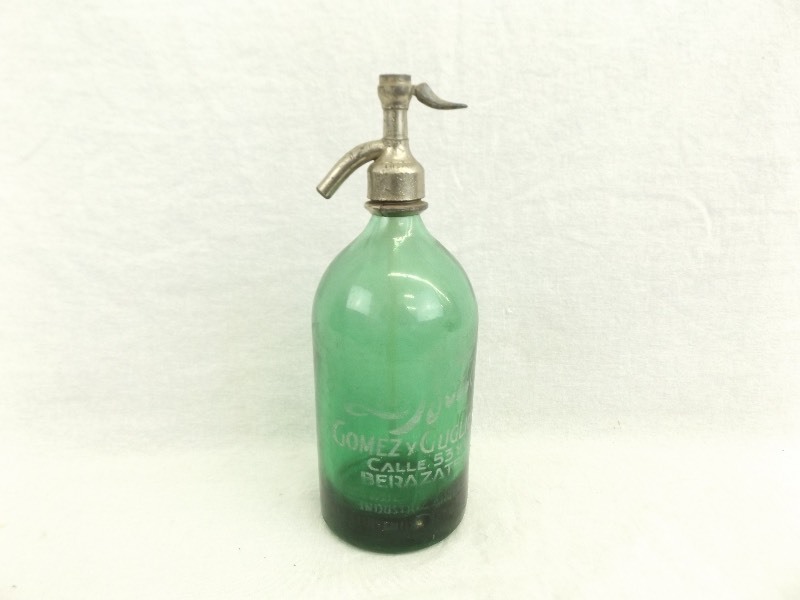 lot 1 image: Antique Seltzer Bottle