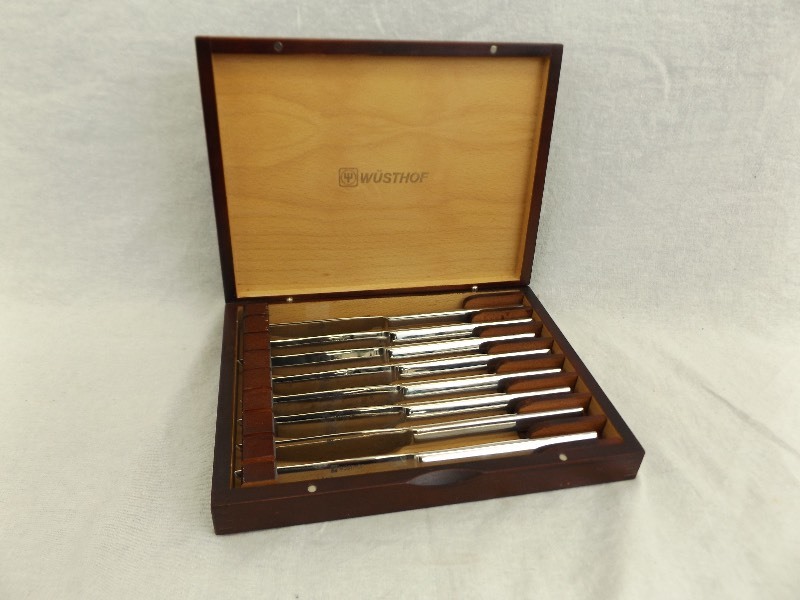 lot 6 image: Lot of 8 MINT Wsthof Table Knives