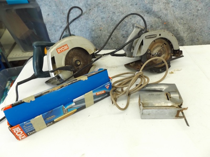 lot 73 image: Lot of Power Tools 