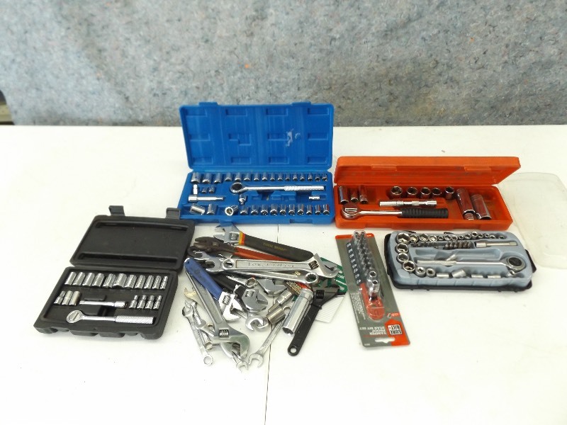 lot 82 image: Lot of Sockets, Wrenches, etc.