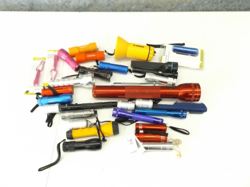 lot 86 image: Lot of New etc. Flashlights