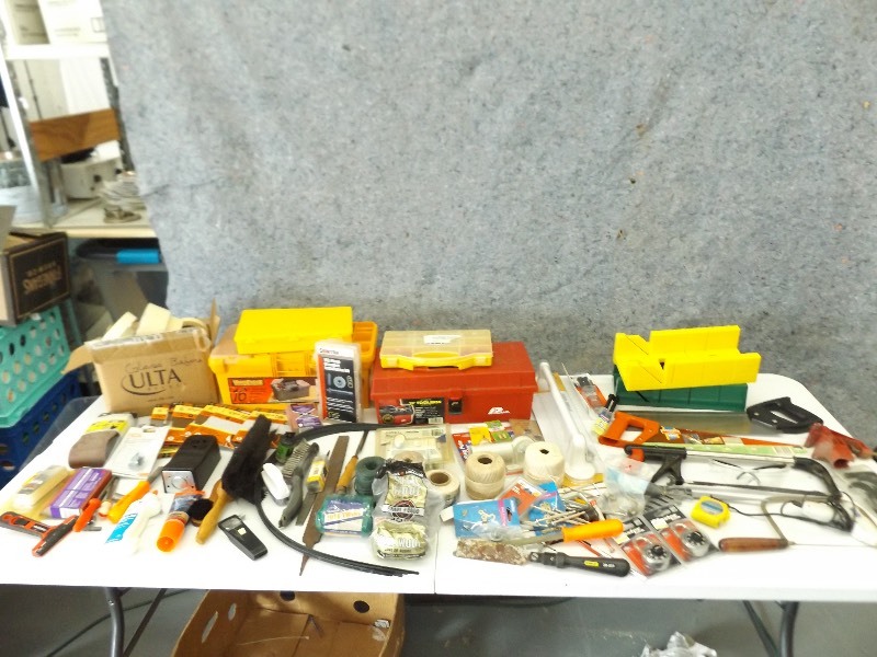 lot 91 image: Large Lot of Misc Tools, Hardware, etc.